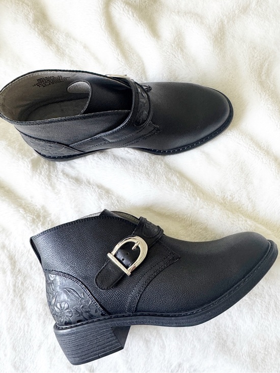 Alegria Shoes - Alegria Mikki Loretta Crow black silver buckle make Boots leather size 38/8 NWOT